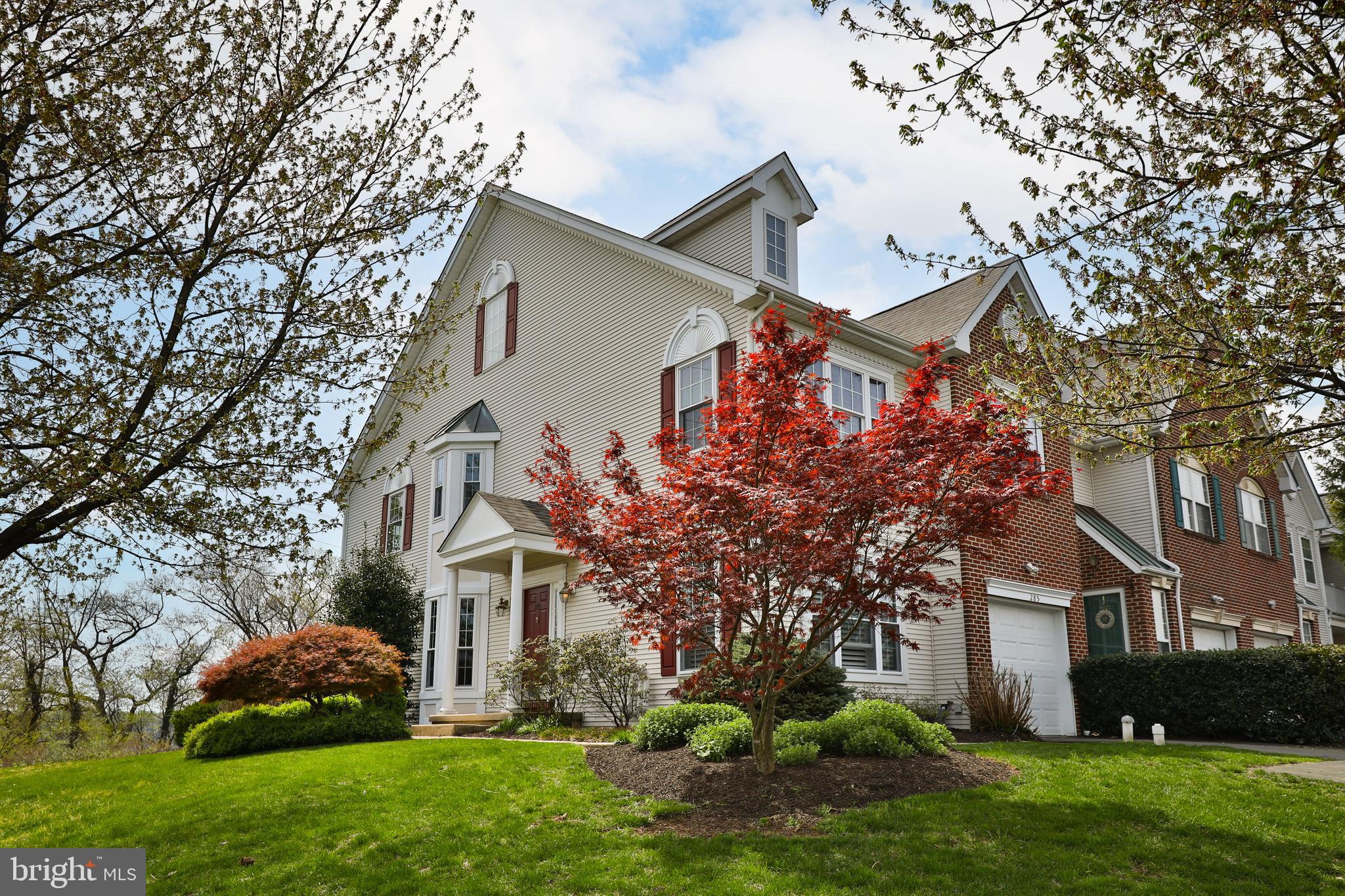 END Unit Townhouse in Rebel Hill