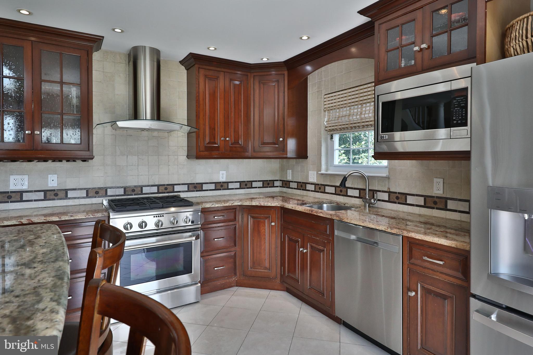 285 Militia Drive Wayne, PA 19087 - Photo 11 of 33 Stainless Steel Appliances