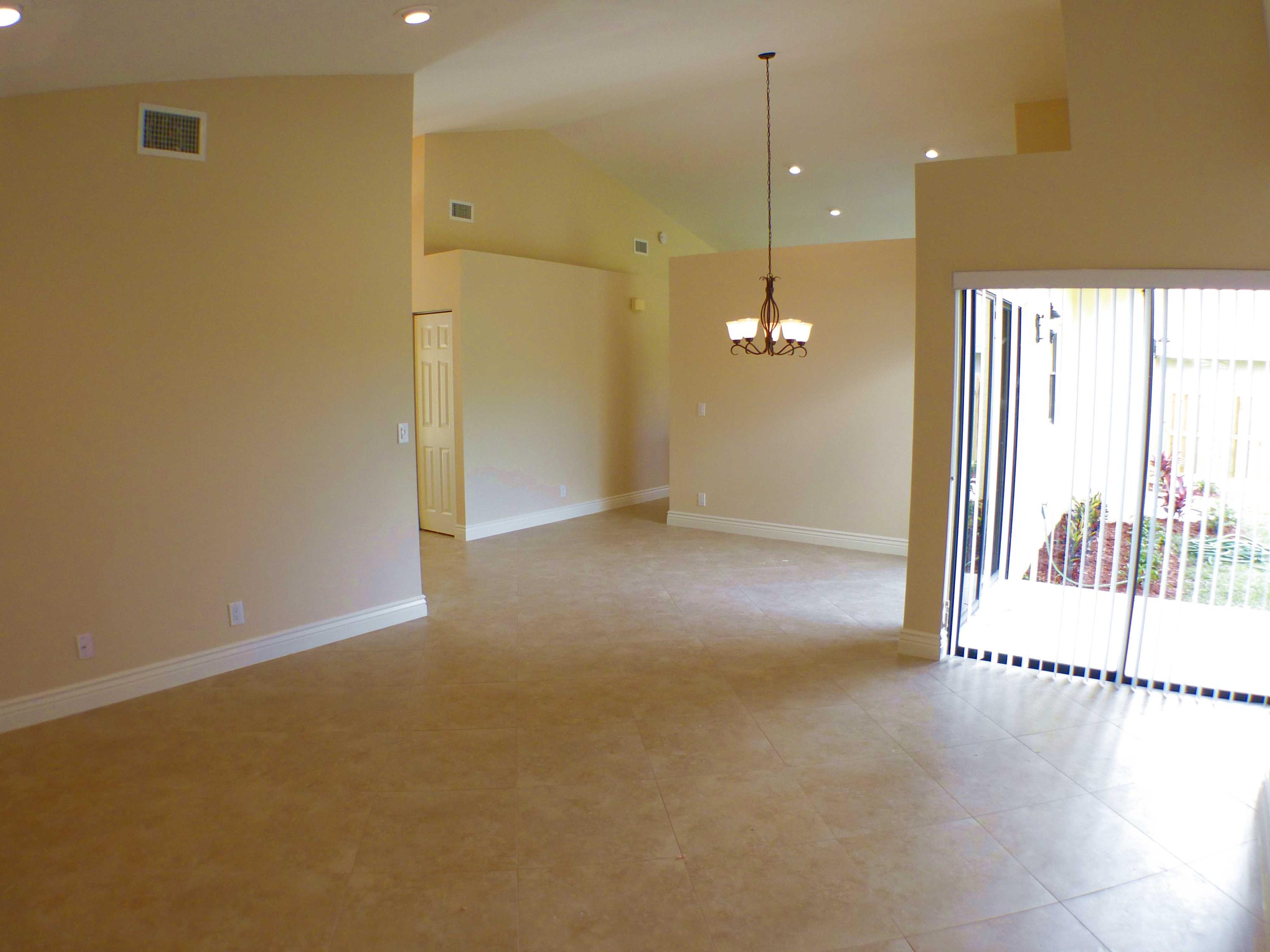 22496 Swordfish Drive Boca Raton, FL 33428 - Photo 11 of 26 Living to Dining