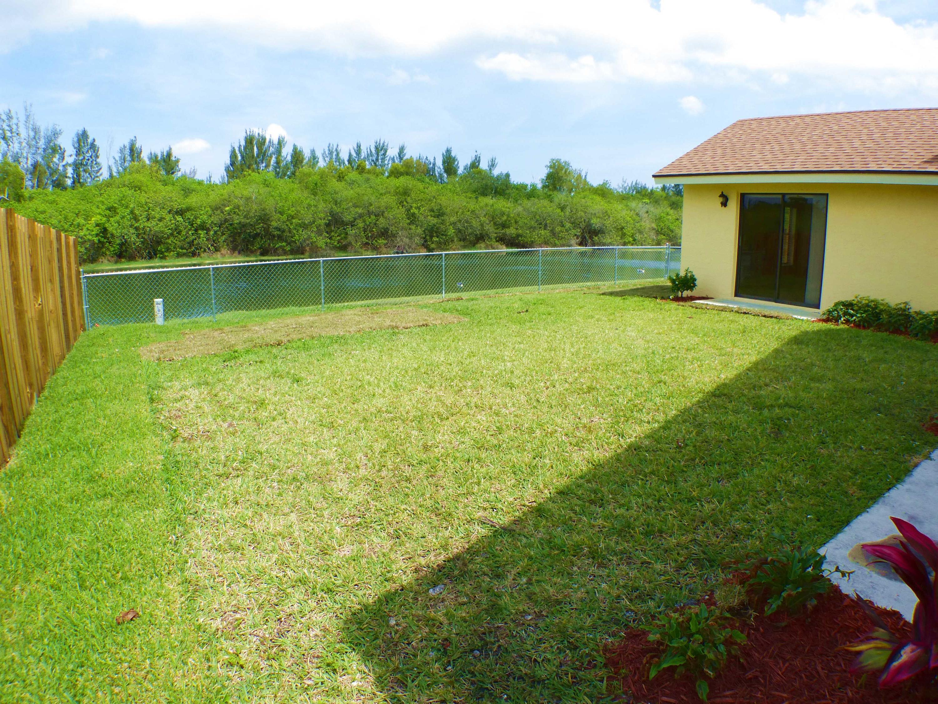 22496 Swordfish Drive Boca Raton, FL 33428 - Photo 26 of 26 Yard 1