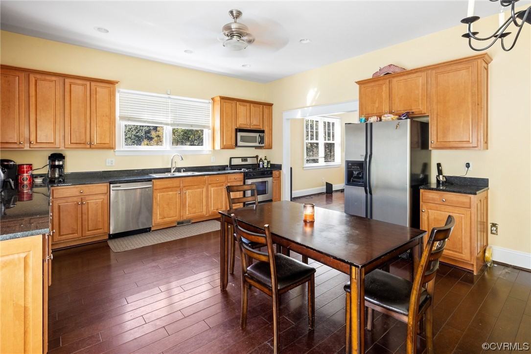 825 Spring Street Richmond, VA 23220 - Photo 7 of 21 Gallery Image 7