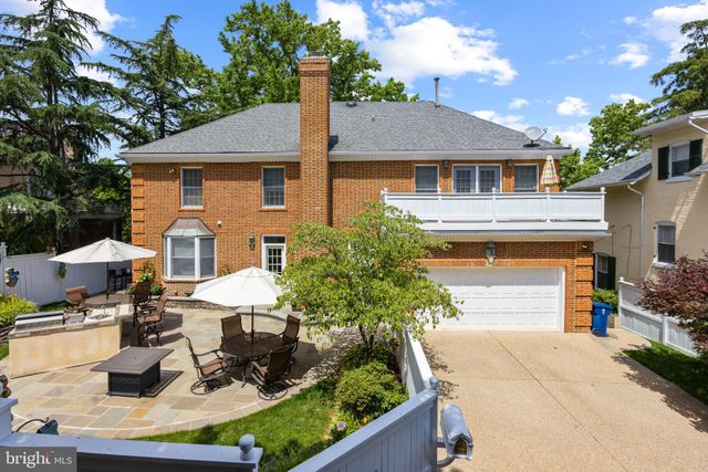 $1,795,000 | 2214 King Street, Alexandria, VA 22301