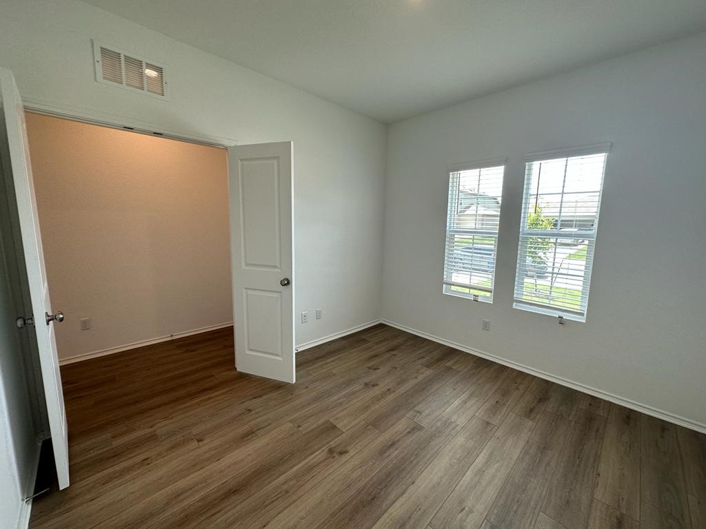 220 River Rise Road Kyle, TX 78640 - Photo 6 of 40 Gallery Image 6