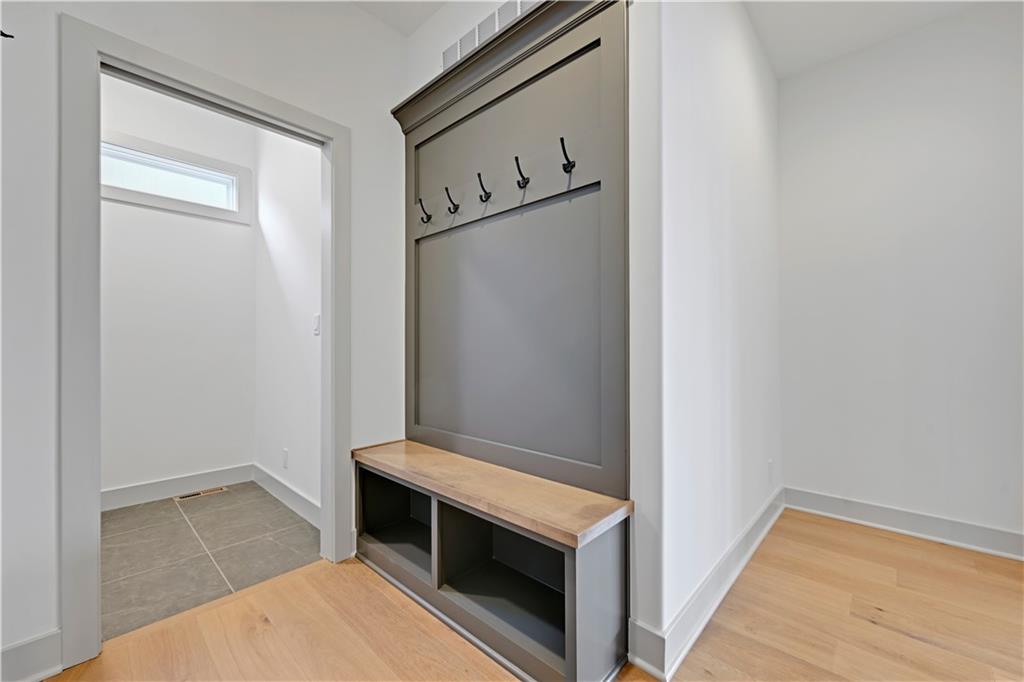 8175 Roundtree Street Lenexa, KS 66220 - Photo 20 of 31