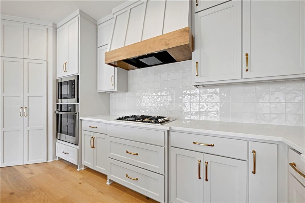 8175 Roundtree Street Lenexa, KS 66220 - Photo 22 of 31