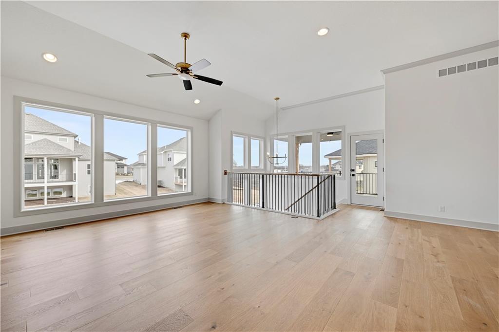 8175 Roundtree Street Lenexa, KS 66220 - Photo 27 of 31