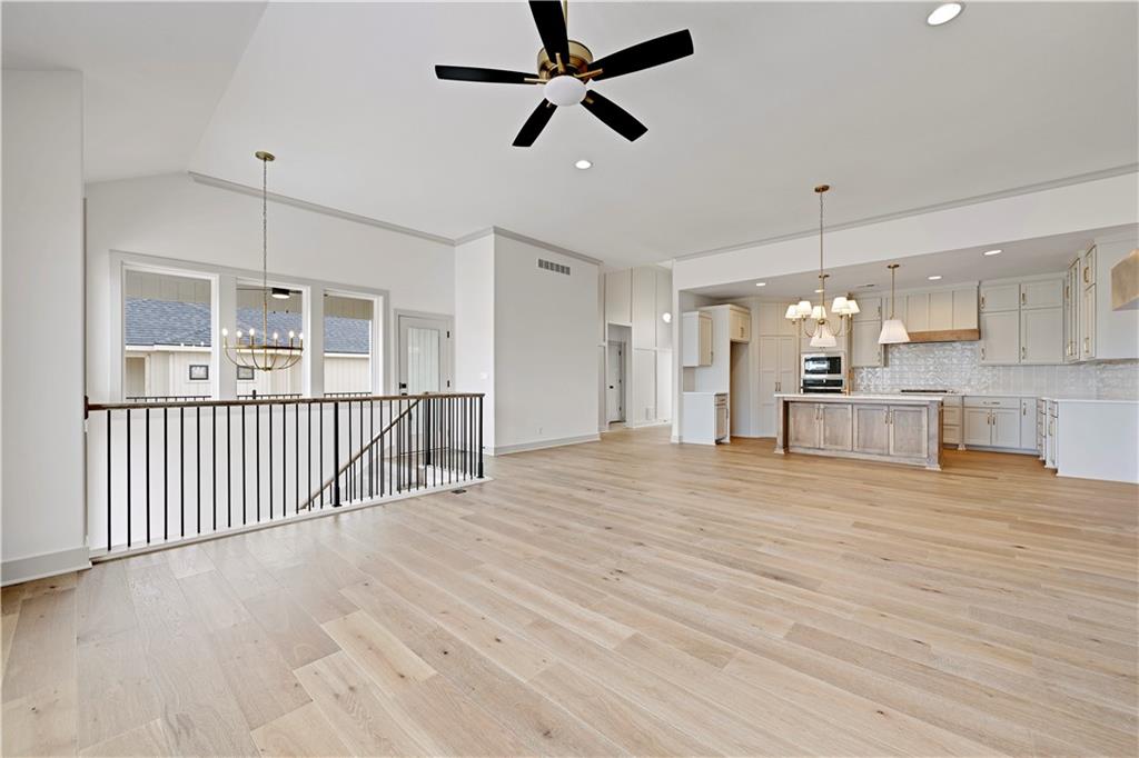 8175 Roundtree Street Lenexa, KS 66220 - Photo 28 of 31