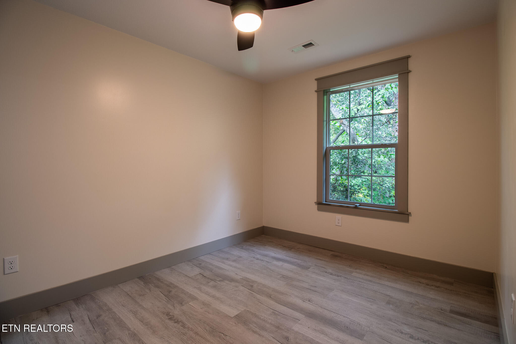 301 Emory Heights Road Harriman, TN 37748 - Photo 31 of 50 _MG_3021-HDR