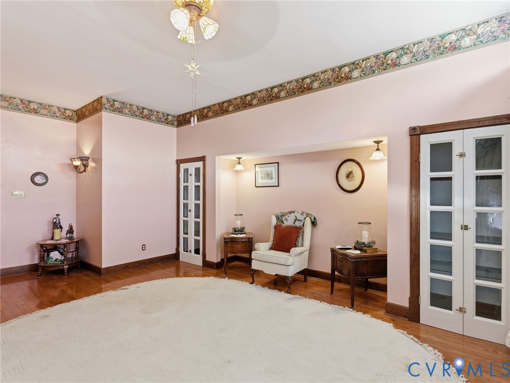 11152 Cross County Road Mineral, VA 23117 - Photo 14 of 29 a living room with furniture