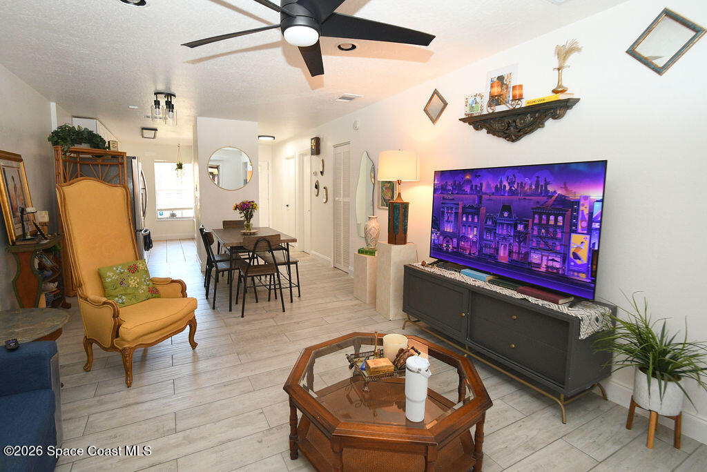 822 Brow Court Northeast Palm Bay, FL 32905 - Photo 5 of 28 DSC_8182