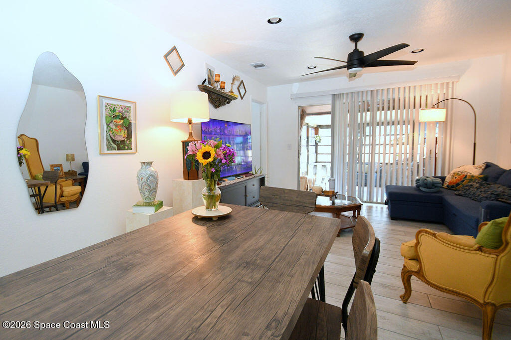 822 Brow Court Northeast Palm Bay, FL 32905 - Photo 6 of 28 DSC_8174