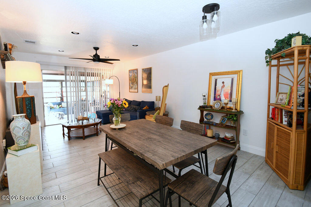822 Brow Court Northeast Palm Bay, FL 32905 - Photo 7 of 28 DSC_8172