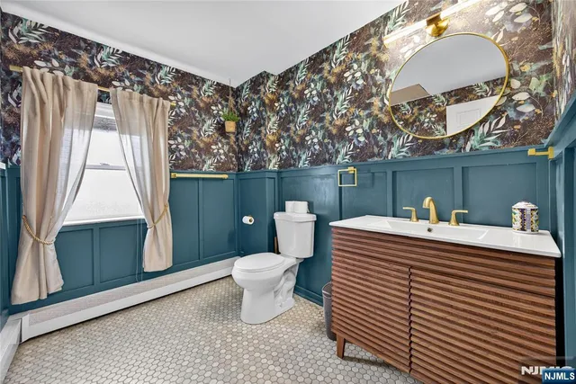 $835,000 | 66 Ridge Road, Hawthorne, NJ 07506