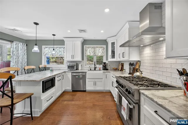 $835,000 | 66 Ridge Road, Hawthorne, NJ 07506