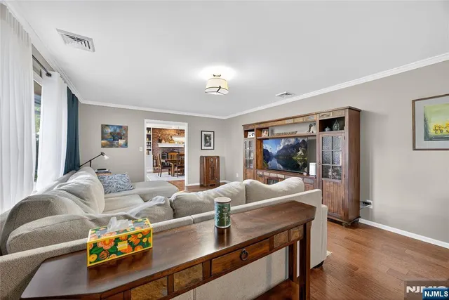 $835,000 | 66 Ridge Road, Hawthorne, NJ 07506