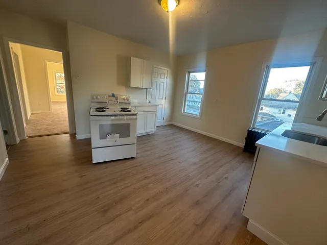 $2,500 | 394 Hollis Street, Unit 1, Framingham, MA 01702