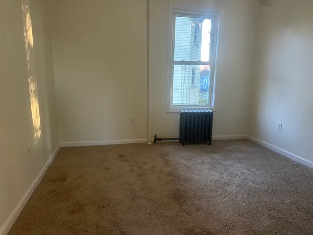 $2,500 | 394 Hollis Street, Unit 1, Framingham, MA 01702