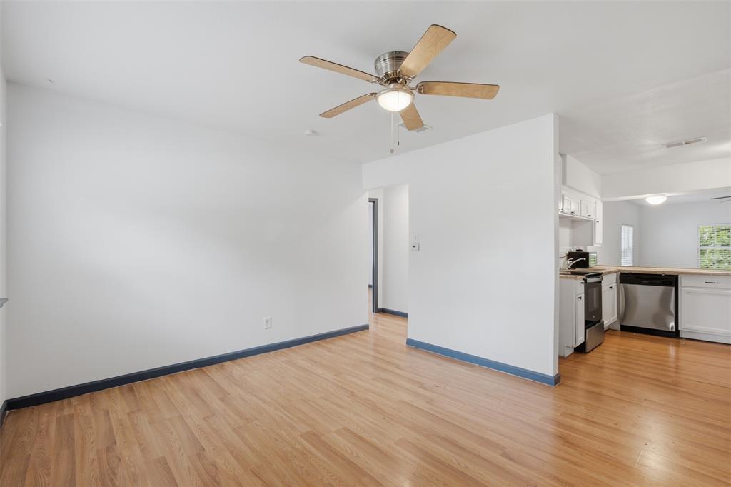 620 East Sears Street Denison, TX 75021 - Photo 8 of 25