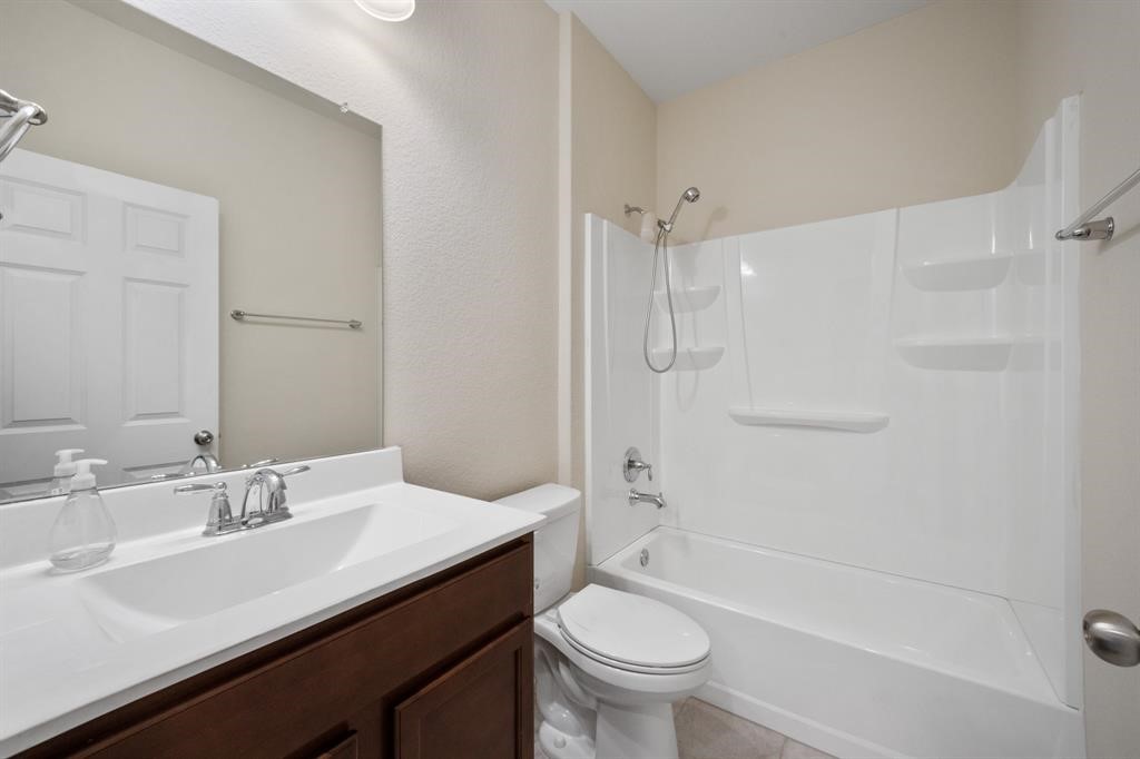 9702 Fairymoss Court Spring, TX 77379 - Photo 6 of 34