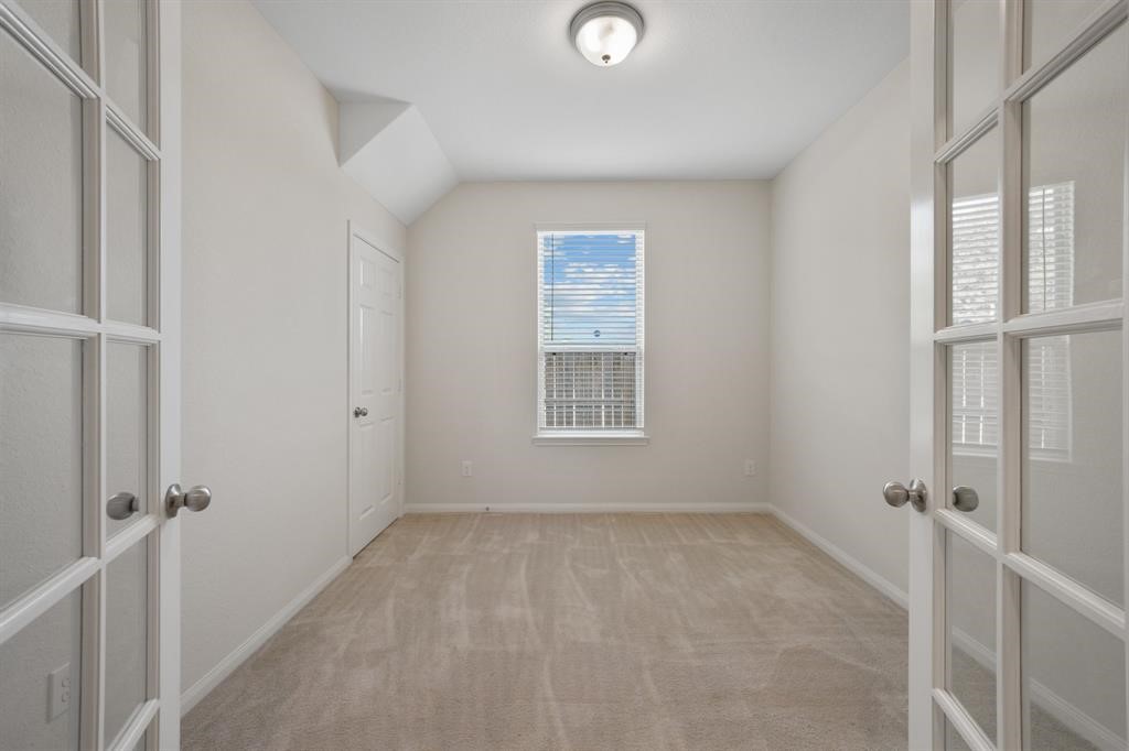 9702 Fairymoss Court Spring, TX 77379 - Photo 7 of 34