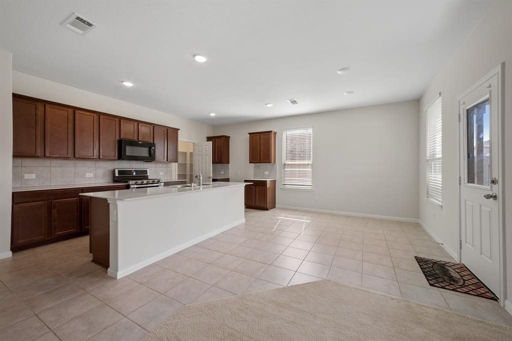 9702 Fairymoss Court Spring, TX 77379 - Photo 9 of 34