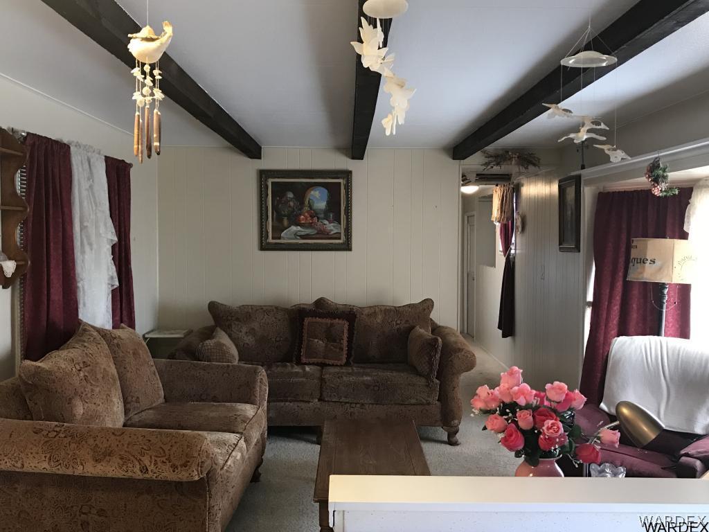 3435 Hodges Road Kingman, AZ 86409 - Photo 17 of 34 Living Room