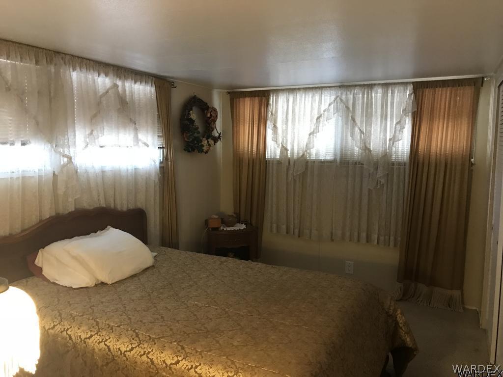 3435 Hodges Road Kingman, AZ 86409 - Photo 23 of 34 Large Bedroom