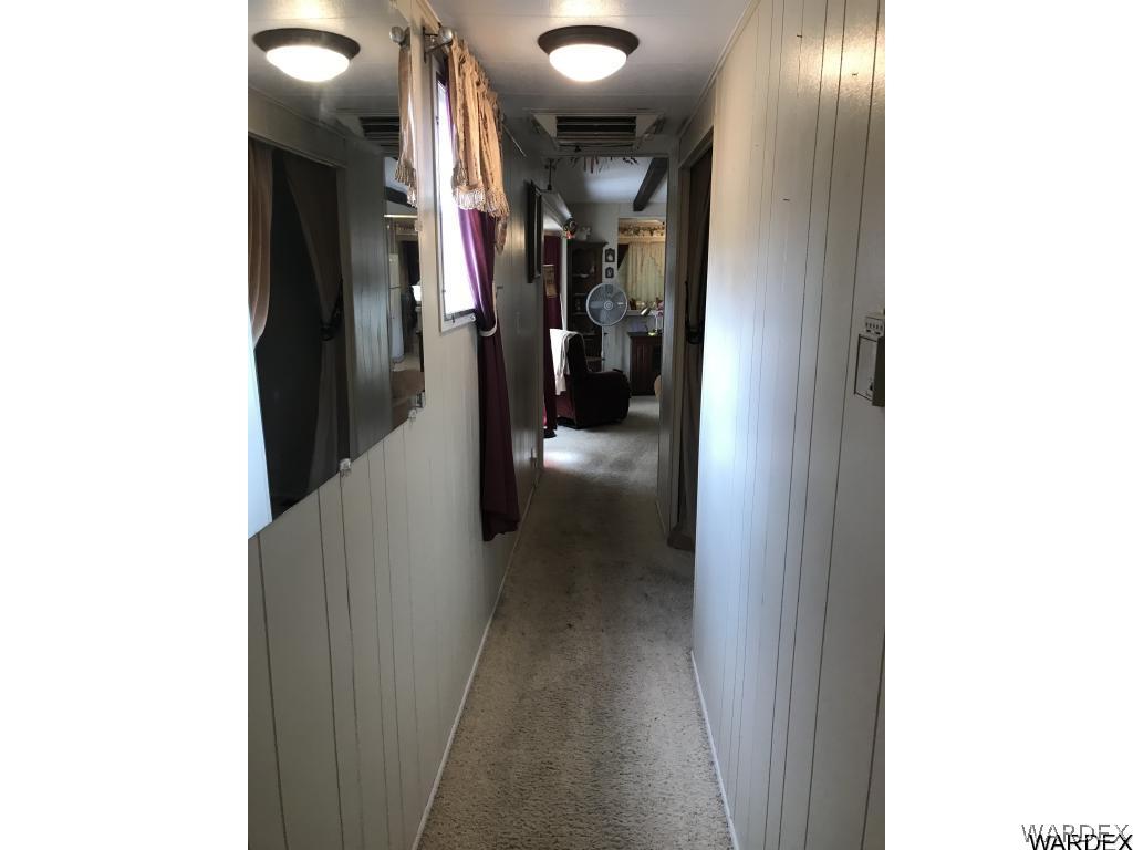3435 Hodges Road Kingman, AZ 86409 - Photo 27 of 34 Hallway
