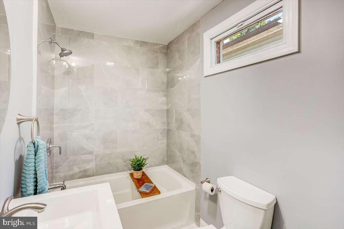 2737 Cedar Run Road Lebanon, PA 17046 - Photo 12 of 22 Gallery Image 12