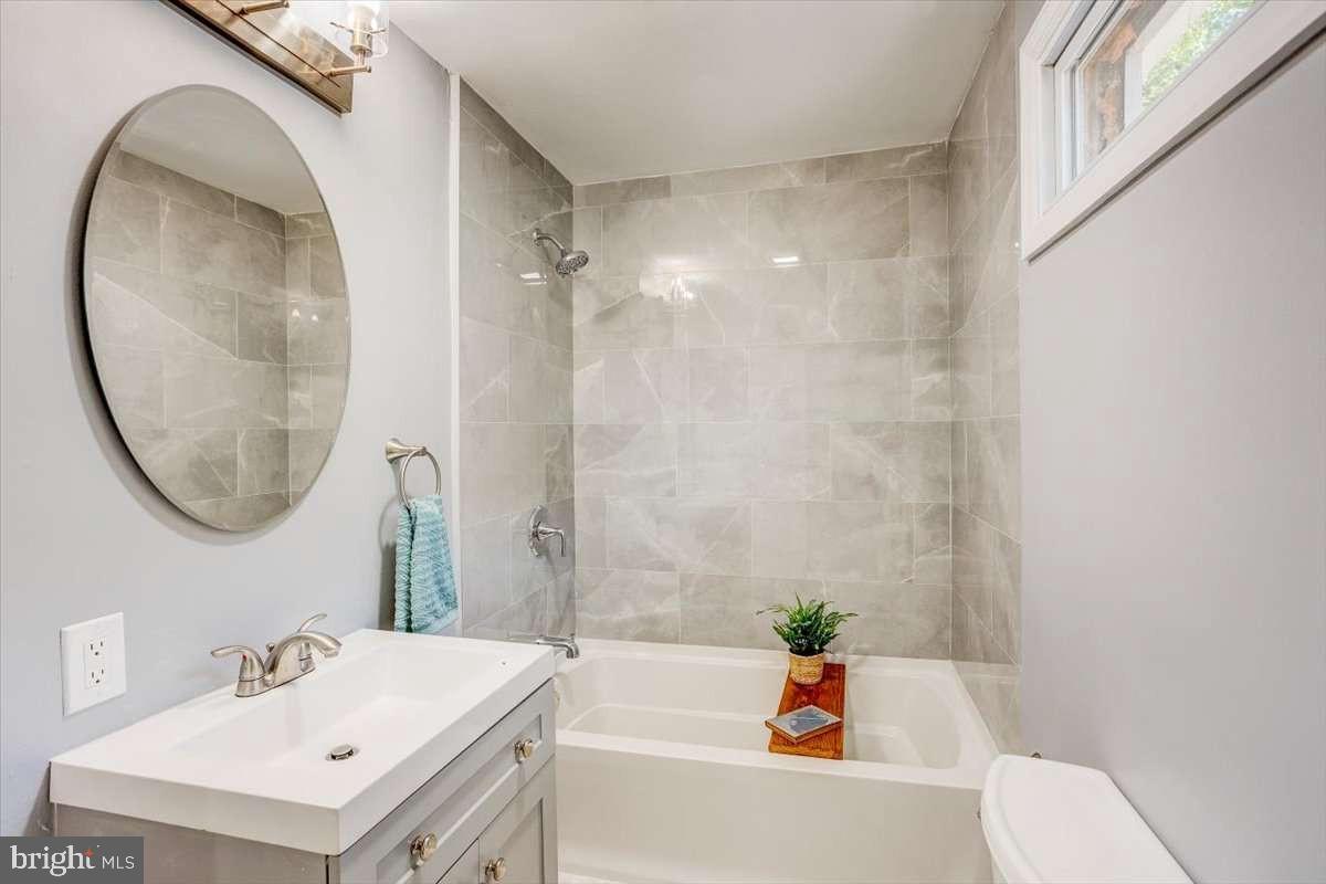 2737 Cedar Run Road Lebanon, PA 17046 - Photo 13 of 22 Gallery Image 13