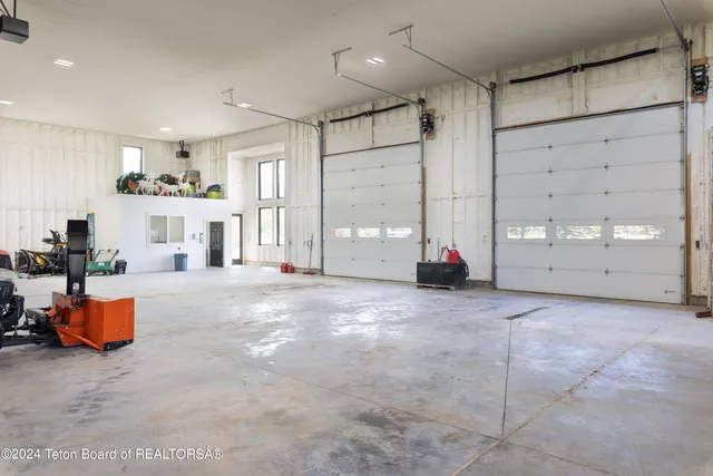 $1,999,000 | 47 Village Lane, Alpine, WY 83128