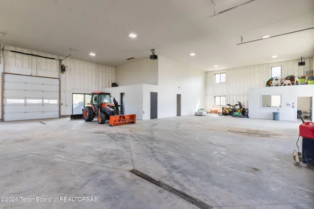 $1,999,000 | 47 Village Lane, Alpine, WY 83128