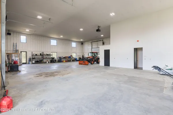 $1,999,000 | 47 Village Lane, Alpine, WY 83128