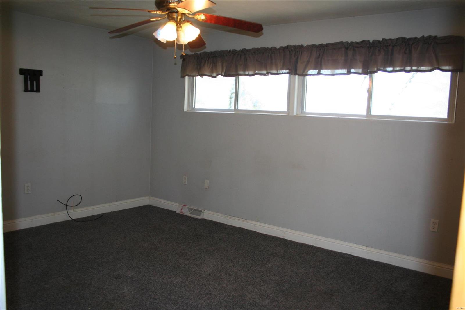 945 Country Club Road Sparta, IL 62286 - Photo 14 of 26
