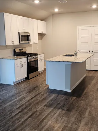 $1,800 | 11535 Oak Creek Drive, Magnolia, TX 77354