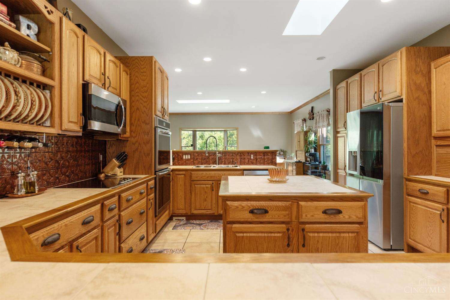 6050 Dry Ridge Road Cincinnati, OH 45252 - Photo 26 of 57 Gallery Image 26