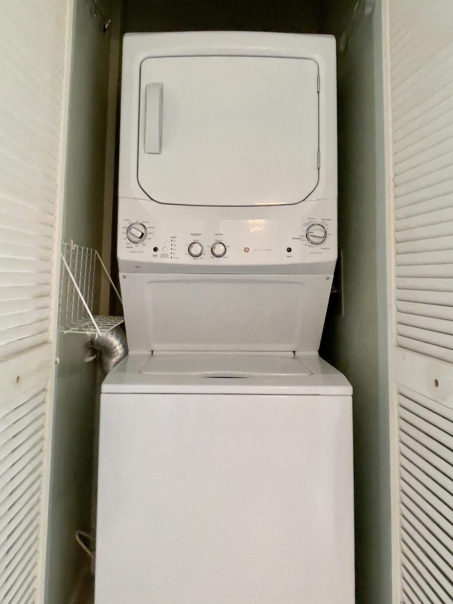 1002 Keystone Drive, Unit B Jupiter, FL 33458 - Photo 15 of 28 New Washer dryer