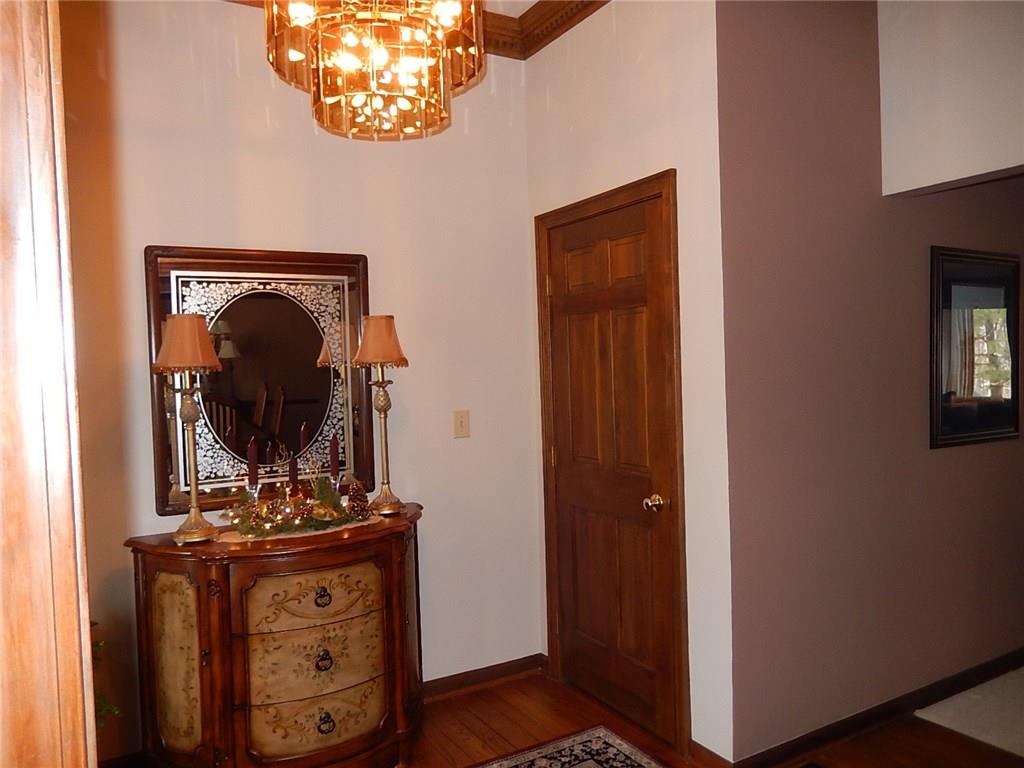 9667 Decatur Drive Indianapolis, IN 46256 - Photo 3 of 25 Gallery Image 3