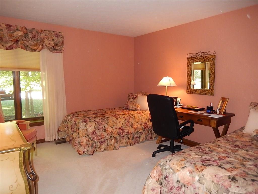 9667 Decatur Drive Indianapolis, IN 46256 - Photo 10 of 25 Gallery Image 10
