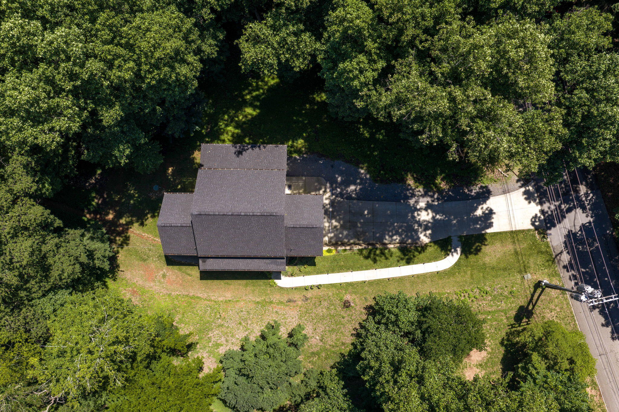 1719 Hidden Harbor Road Hixson, TN 37343 - Photo 64 of 76 75-web-or-mls-DJI_20260615115624_0345_D-
