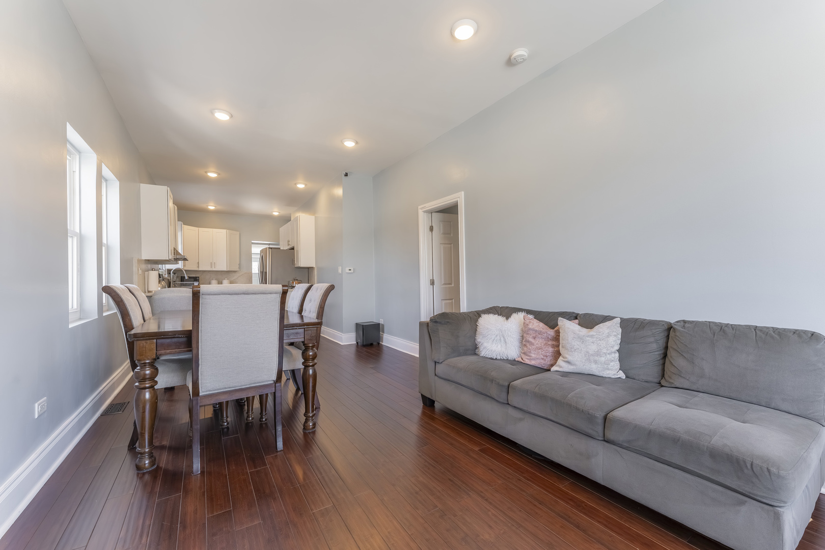 7731 45th Place Lyons, IL 60534 - Photo 3 of 21 a living room with furniture and wooden floor