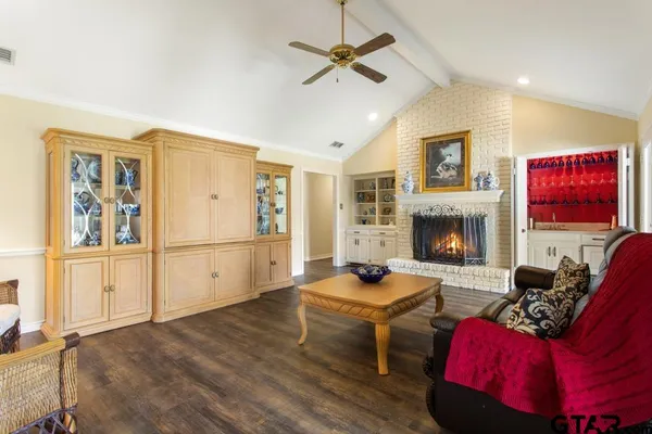 $425,000 | 5701 Regents Row, Tyler, TX 75703