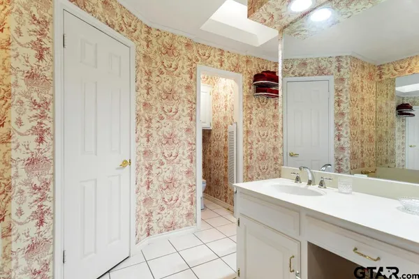 $425,000 | 5701 Regents Row, Tyler, TX 75703
