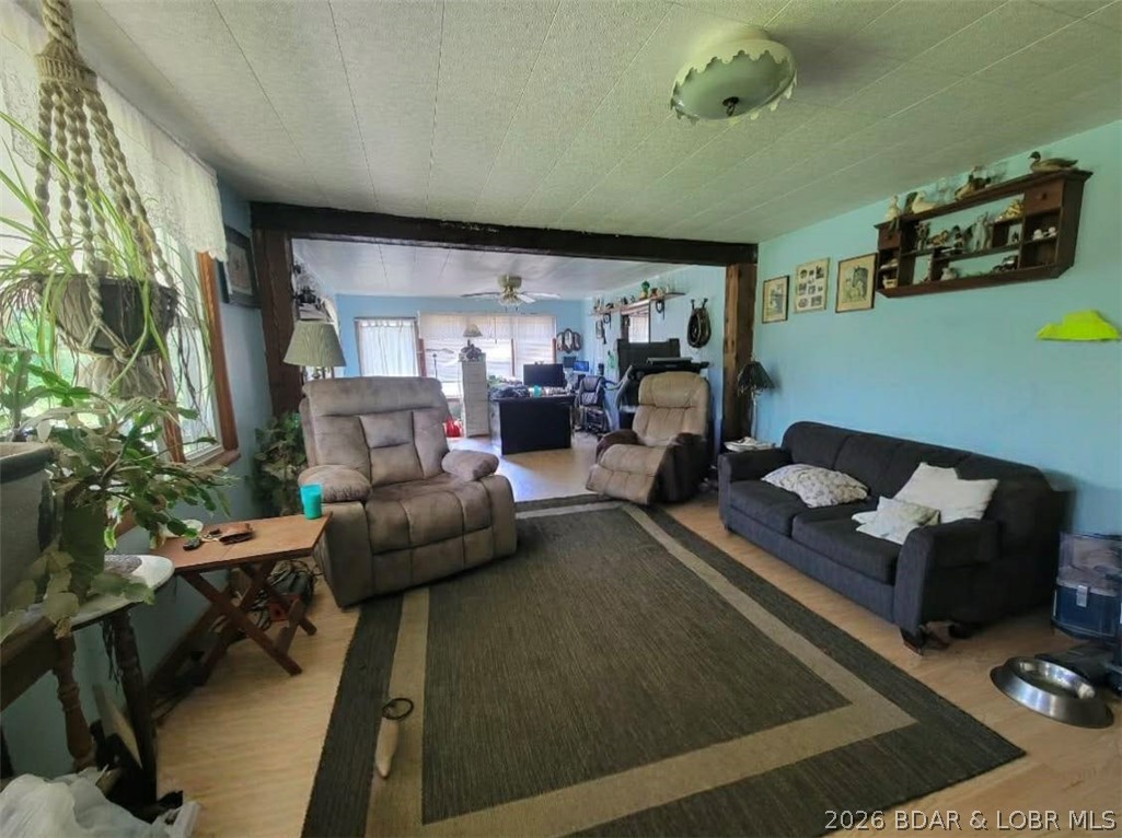 20632 Seals Road Versailles, MO 65084 - Photo 4 of 11