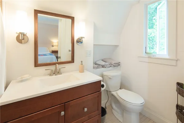 $3,000 | 2 Red Cross Terrace, Newport, RI 02840