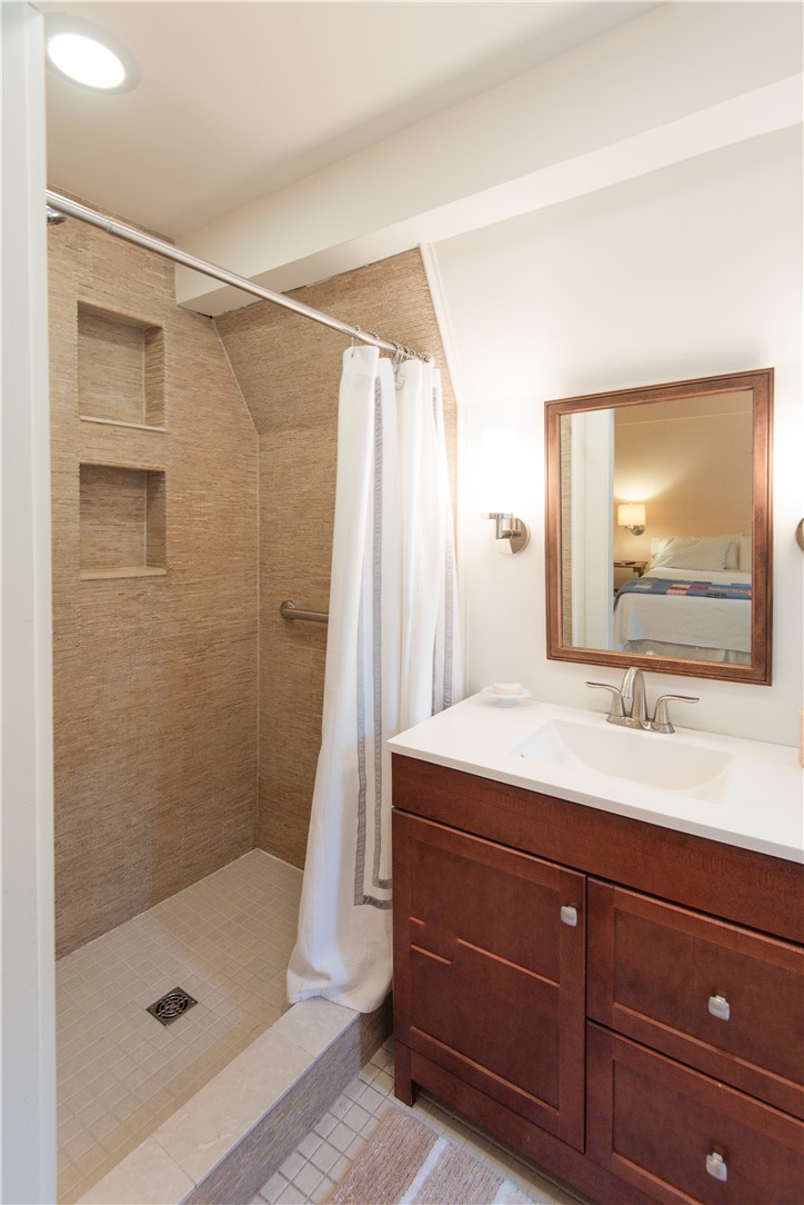 2 Red Cross Terrace Newport, RI 02840 - Photo 17 of 25