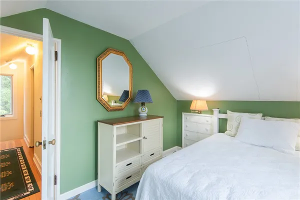 $3,000 | 2 Red Cross Terrace, Newport, RI 02840