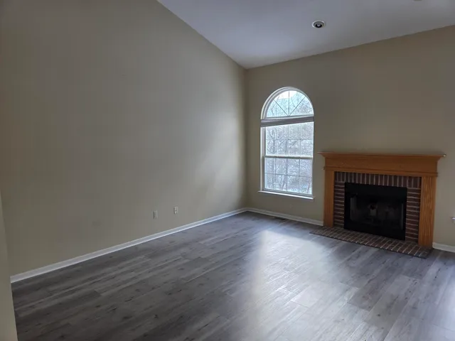 $3,295 | Undisclosed Address, Ann Arbor, MI 48105