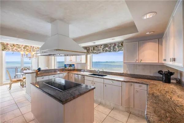 $35,000 | 8231 Bay Colony Drive, Unit 1604, Naples, FL 34108