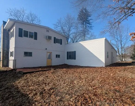 $149,900 | 189 Ackerson Lake Drive, Jackson, MI 49201